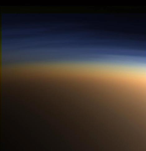 Верхние слои атмосферы Титана