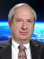Николас Джонсон (Nicholas Johnson), главный специалист NASA по космическому мусору